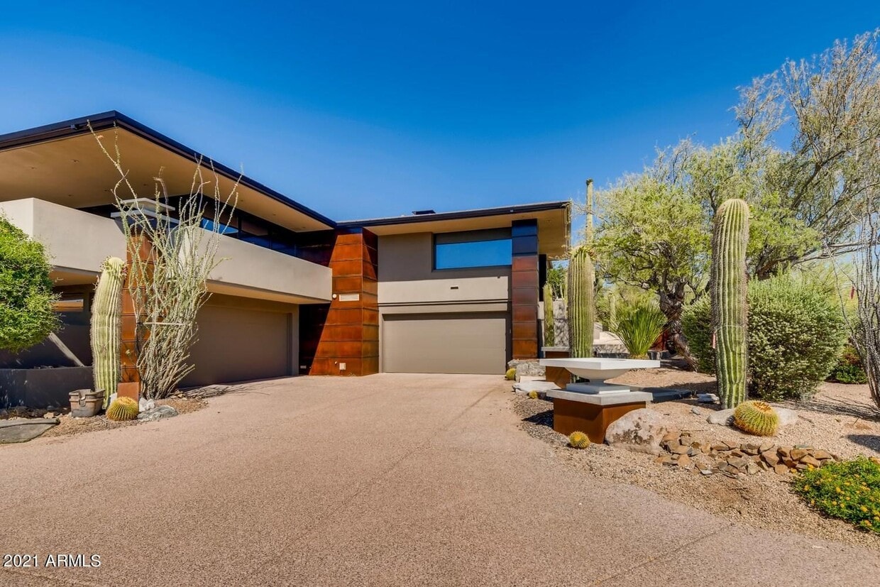 Primary Photo - 39935 N 98th Way