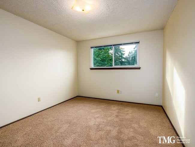 Building Photo - Great 2BD Condo in Fantastic Cascade Park Location!