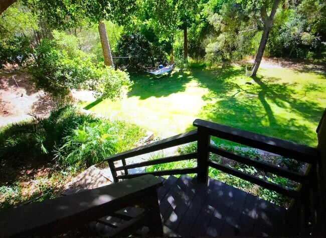 Foto del edificio - 1125 Veronica Springs Rd
