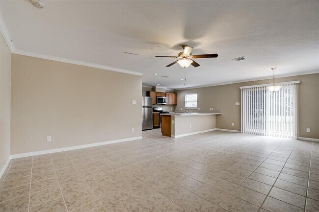 Building Photo - 8031 Chasewood Dr