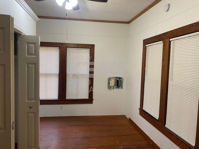 Foto del edificio - Charming 3 bed 2 Bath house now avalible!