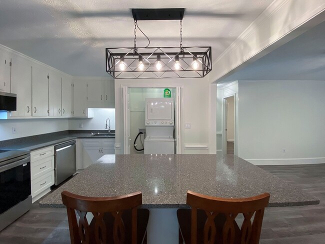 Foto del edificio - 205 Park Ridge Dr