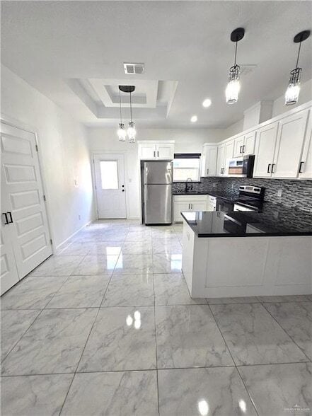 Foto del edificio - 1006 N Woodson Ave