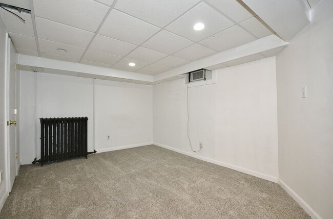 Building Photo - 2106 West St