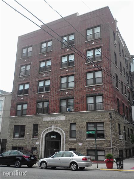 Building Photo - 1013 Palisade Ave