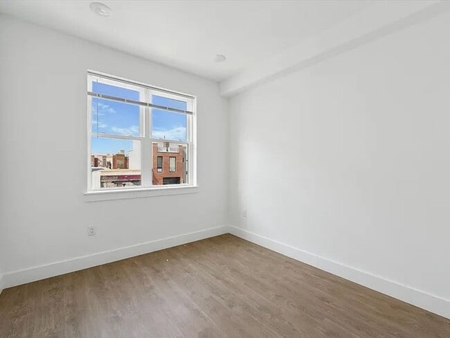 Photo - 2522 N Front St Apartment