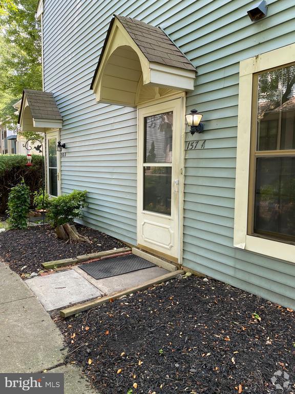 Building Photo - 157 Bradford Ct