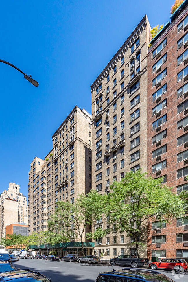 Foto del edificio - 311 E 72nd St