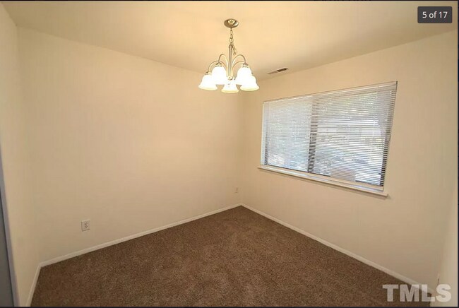 Building Photo - 1235 Schaub Dr