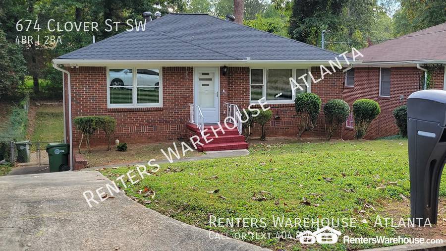 Primary Photo - Spacious 4 Bedroom Brick home w/ Full Base...