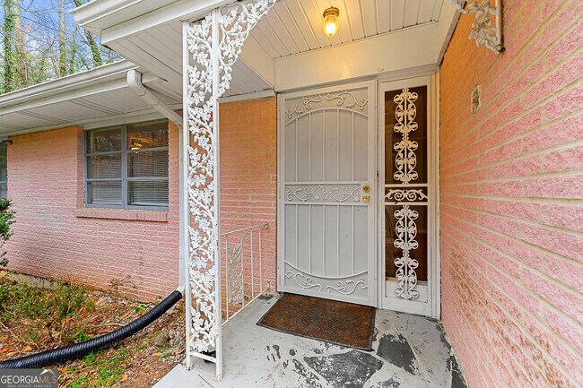 Building Photo - 3103 Collier Dr NW