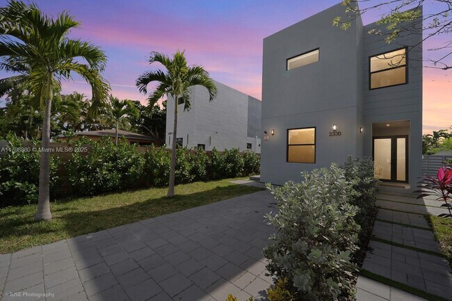 Foto del edificio - 2330 SW 14th St