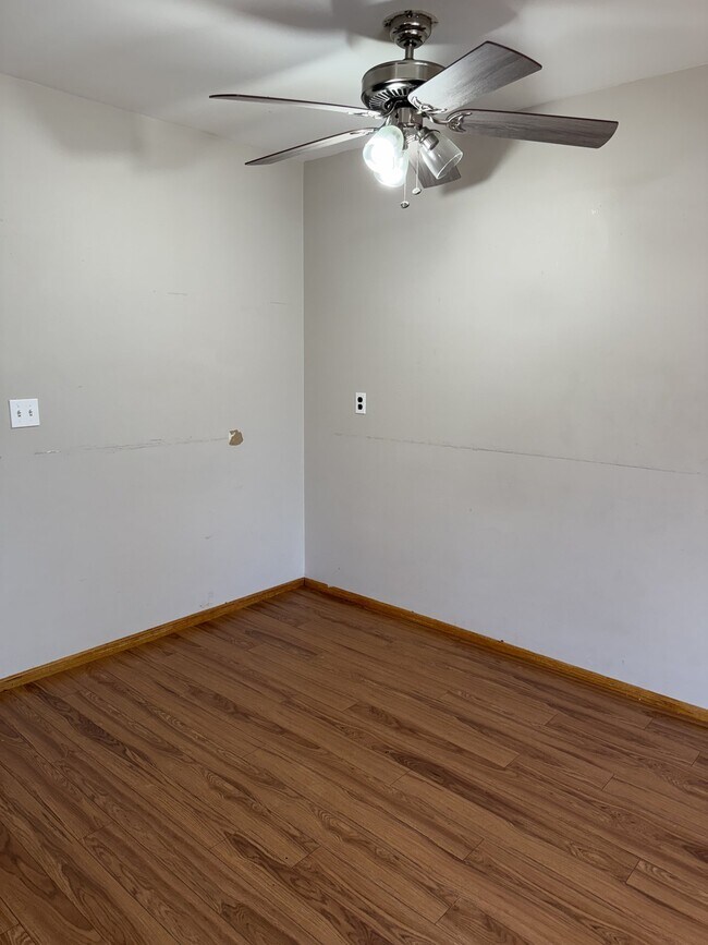 Foto del edificio - 38177 Jamestown Dr