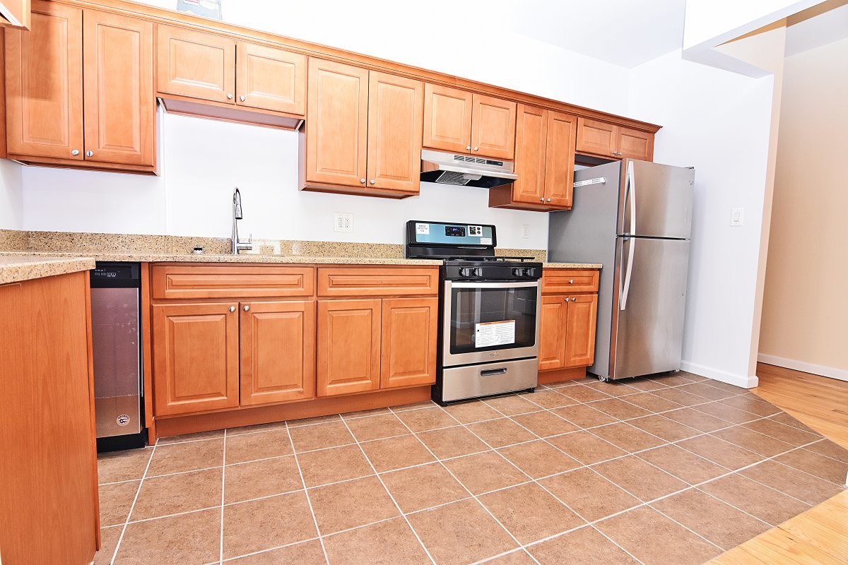 Primary Photo - 460 W 147th St