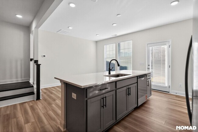 Foto del edificio - 818 Kensley Grv Ln