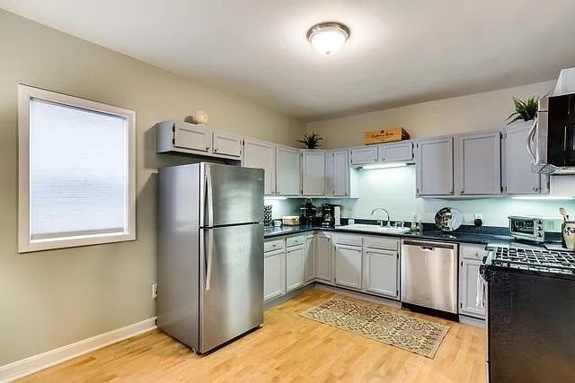 Foto del edificio - 2119 W Fletcher St