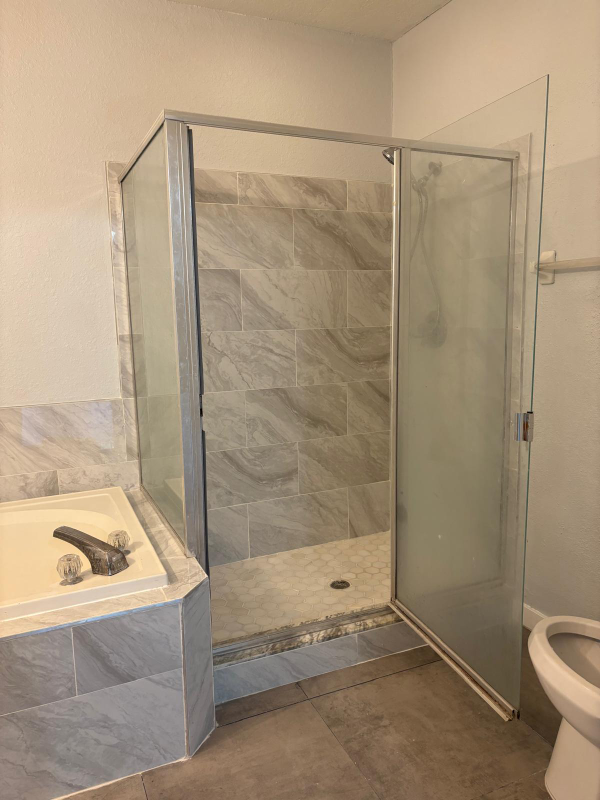 Foto del edificio - 16253 Enclave Village Dr