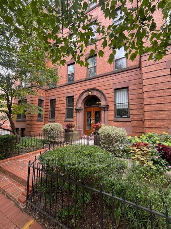 Building Photo - 1824 S St NW