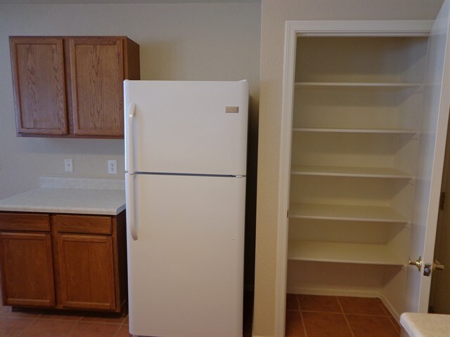 Foto del edificio - 6913 S Goshawk Dr