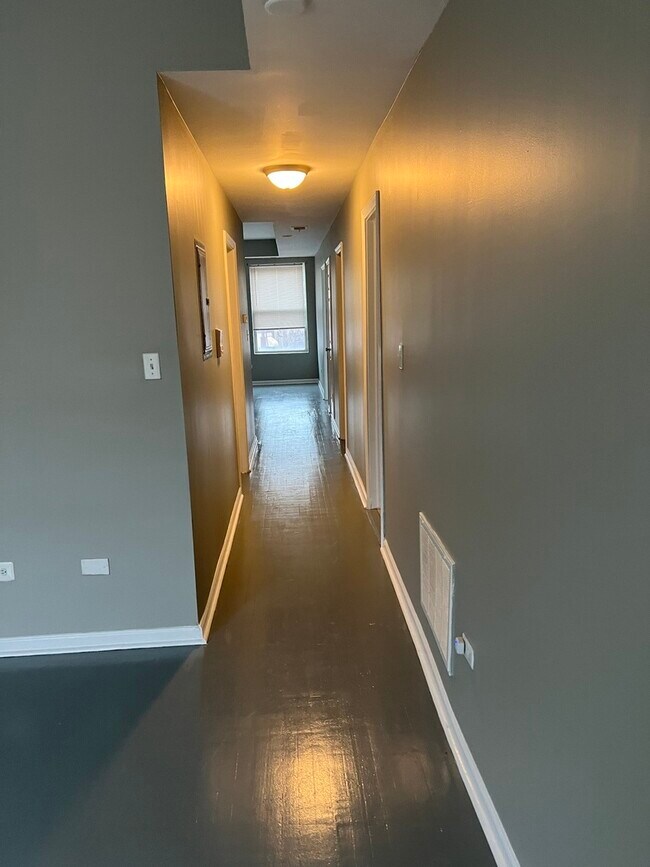 Foto del edificio - 8914 S Cottage Grove Ave