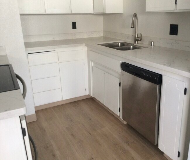 Foto del edificio - 7206 Tristan Cir