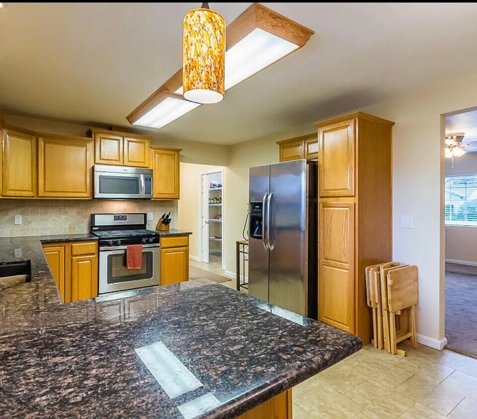 2892 Blue View St, Redding, CA 96002 House Rental in Redding, CA