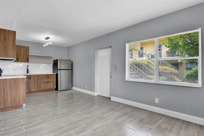 Foto del edificio - 260 NW 19th St