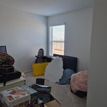 Building Photo - 1723 Windrose Bnd