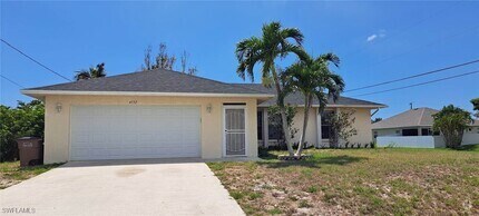Building Photo - 4532 SW 14th Ave