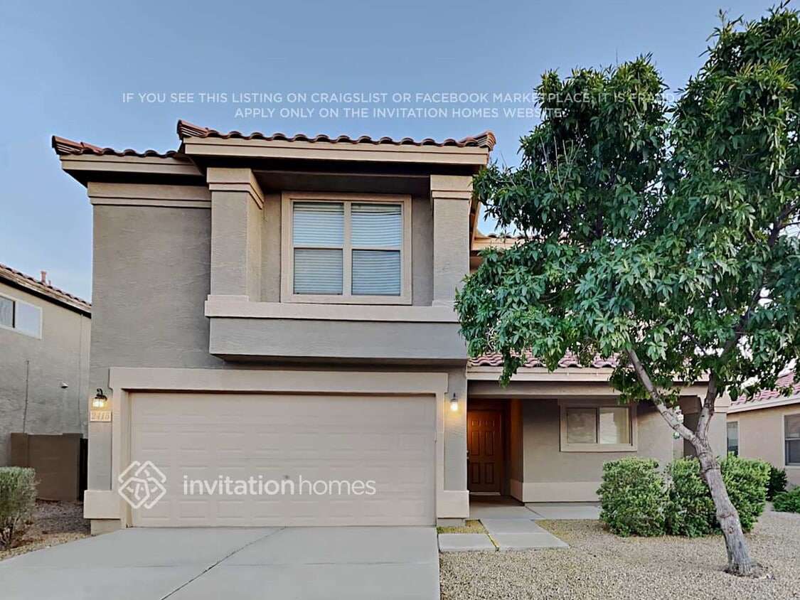 Primary Photo - 2415 E Palm Beach Dr