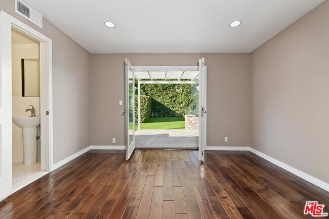 Foto del edificio - 11433 Burnham St