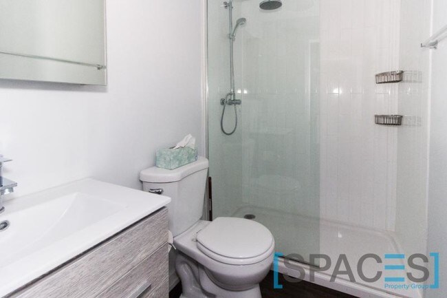 Foto del edificio - 1325 W Wilson Ave