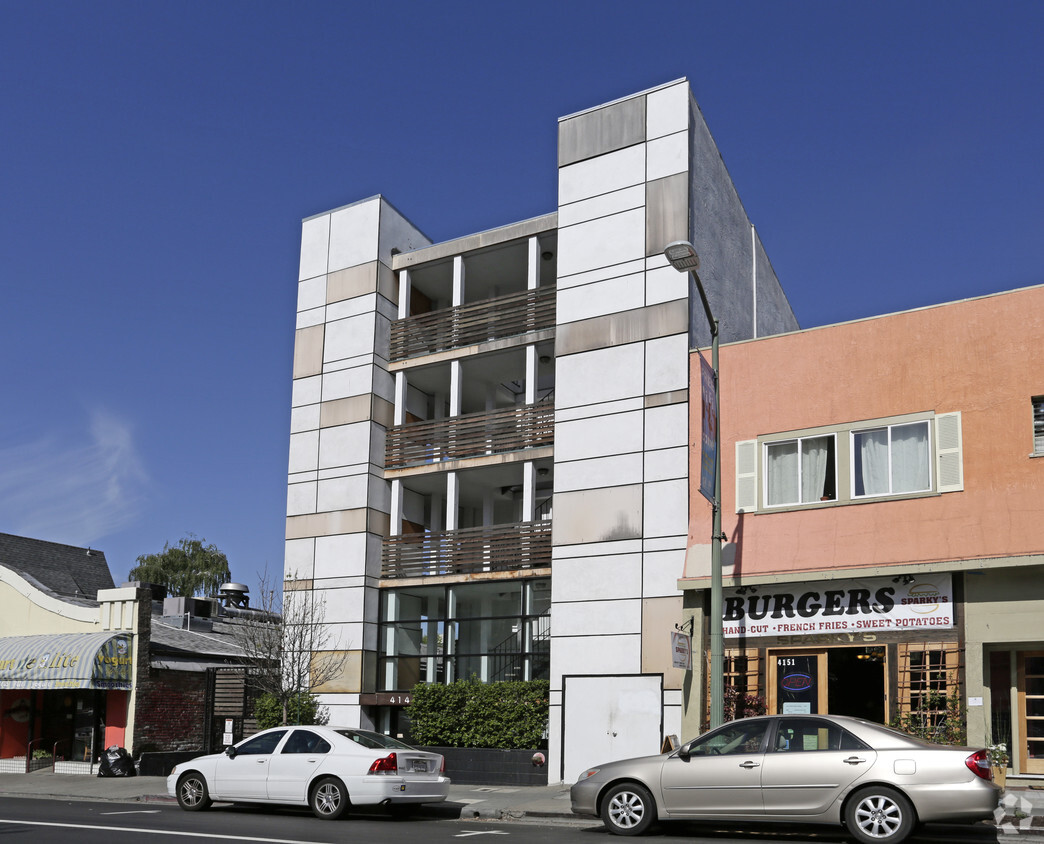 Building Photo - 4141 Piedmont Ave