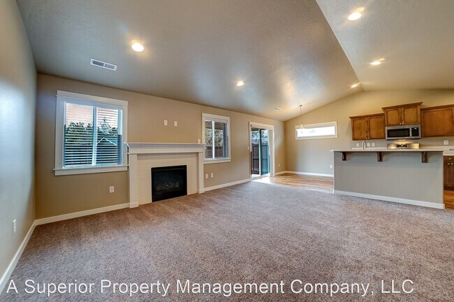 Foto del edificio - 3 br, 2 bath House - 1746 NE Janice Way