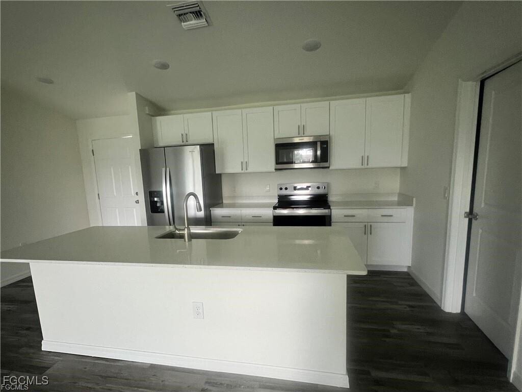Building Photo - 1711 NW 10th Pl