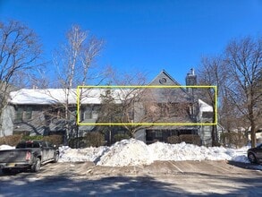 Building Photo - 205 Woodhaven Dr