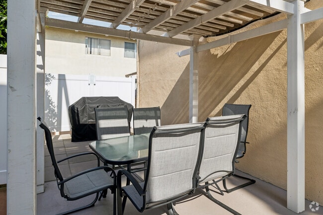 Building Photo - Oceanaire Townhomes