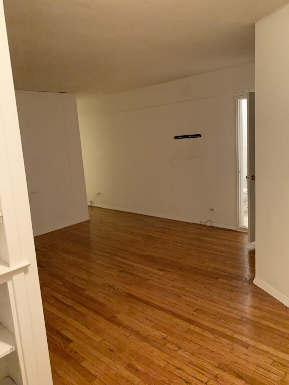 Building Photo - 340 East 58th Street