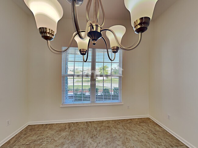 Foto del edificio - 86242 Cloister Ct