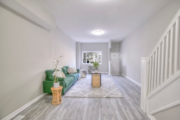 Foto principal - 429 N Lakewood Ave