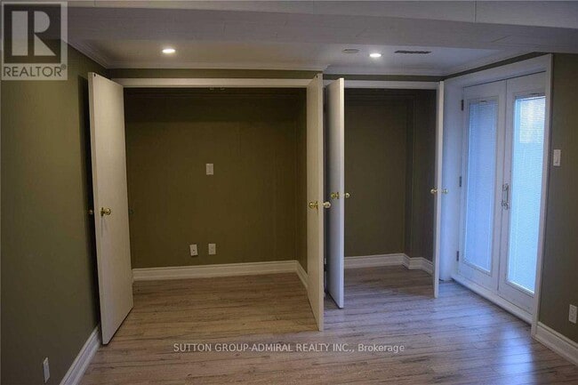 Building Photo - 57 Maplegrove Ave