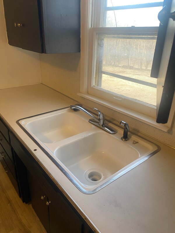 Building Photo - 732 N Victor Ave