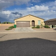 Building Photo - 1255 S Maria Carmela Ln