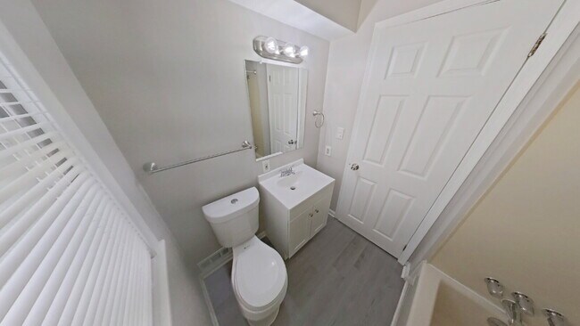 Foto del edificio - "3-Bedroom Home in Roseville - Spacious 1294 Sq Ft Comfort!"