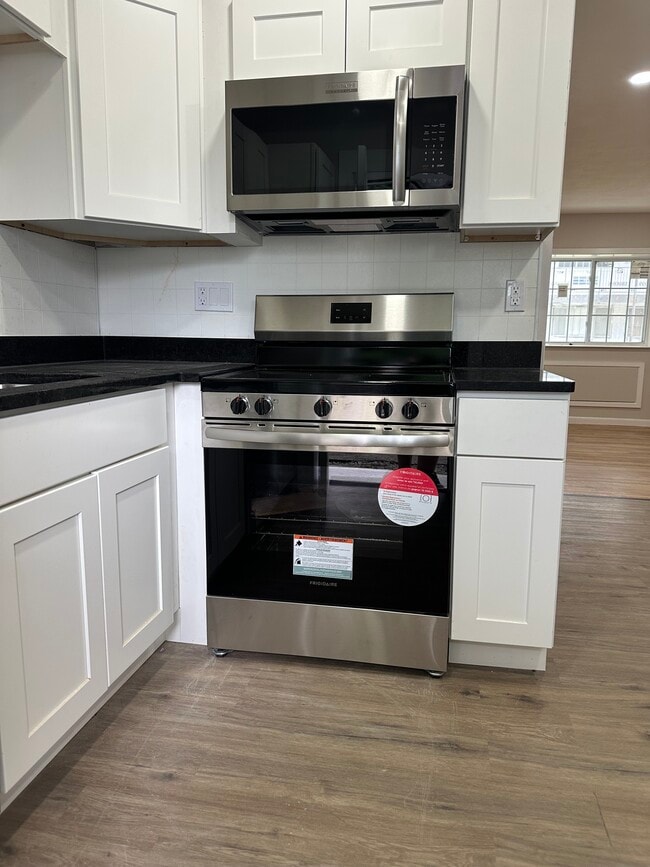 Foto del edificio - 1890 Broad St