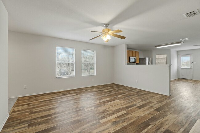 Building Photo - 1201 Lambert Dr