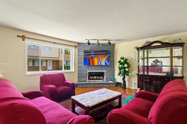 Foto del edificio - 419 Glenshire Rd