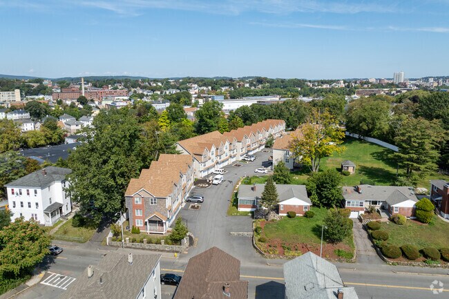 Aerial Context 1 - 407 Cambridge St