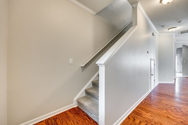 Building Photo - 3 bedroom Fort Mill Town Home near Tega Cay!