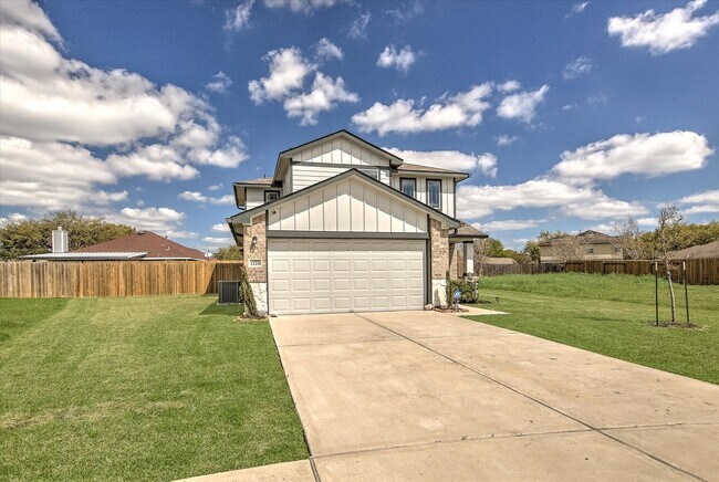 Building Photo - 1228 Haverford Ln